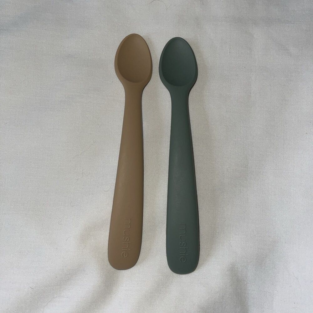 Mushie Silicone Baby Feeding Spoons 2 Pack - Dried Thyme & Natural Colors